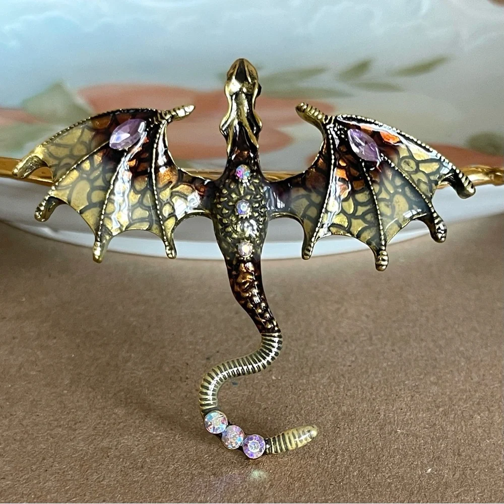✨Betsey Johnson Draco Brooch - Picture 8 of 8